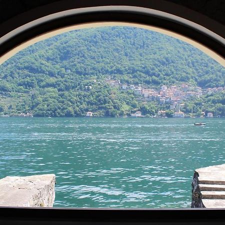House On The Lake Shore Of Laglio Eksteriør billede