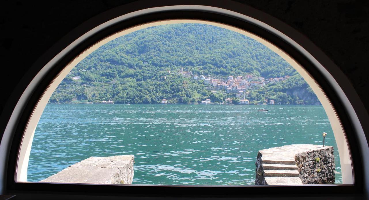 House On The Lake Shore Of Laglio Eksteriør billede