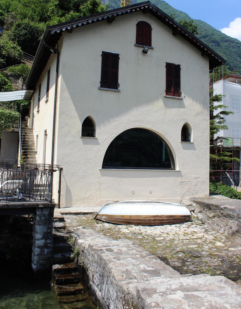 House On The Lake Shore Of Laglio Eksteriør billede